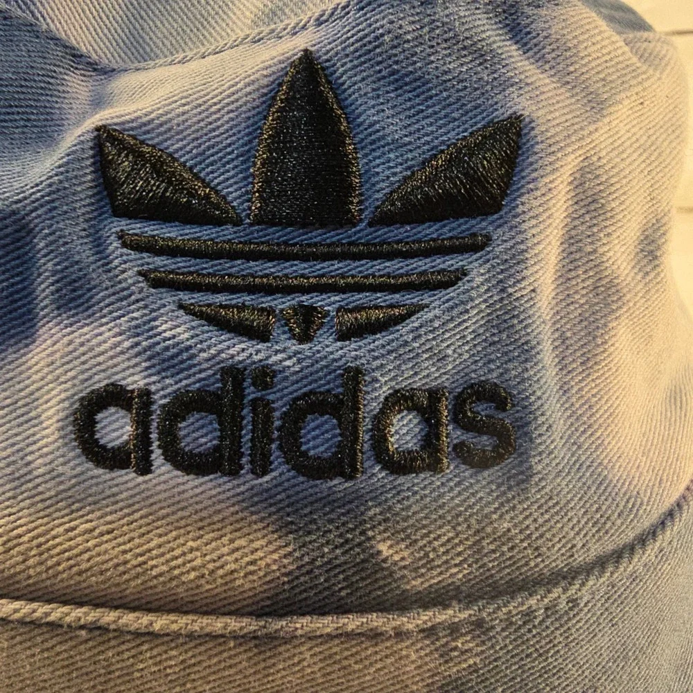 Adidas Originals Tie Dye Bucket Hat Blue White Trefoil Logo OSFA RN90288